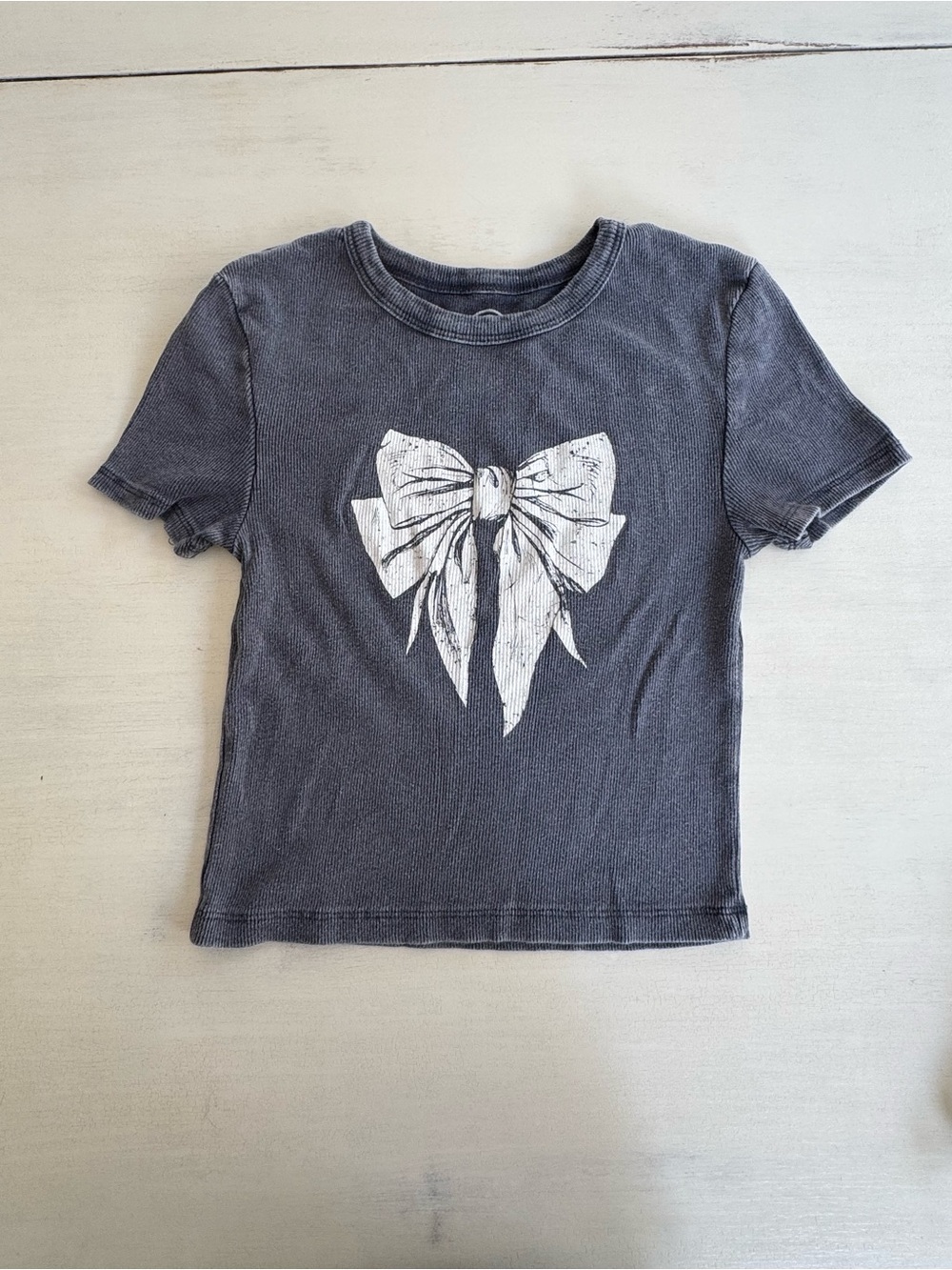 Short-Sleeve Bow Graphic Tee